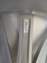 Load image into Gallery viewer, 1x Alufelge 19 Zoll 9.0" 5x112 39ET 6861226 BMW 1 Rim Wheel FEL5313894802ko
