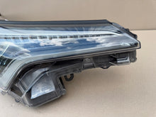 Laden Sie das Bild in den Galerie-Viewer, Frontscheinwerfer Toyota Chr C-Hr 81150-F4170-00 Full LED Ein Satz Headlight SCH1481309778xq