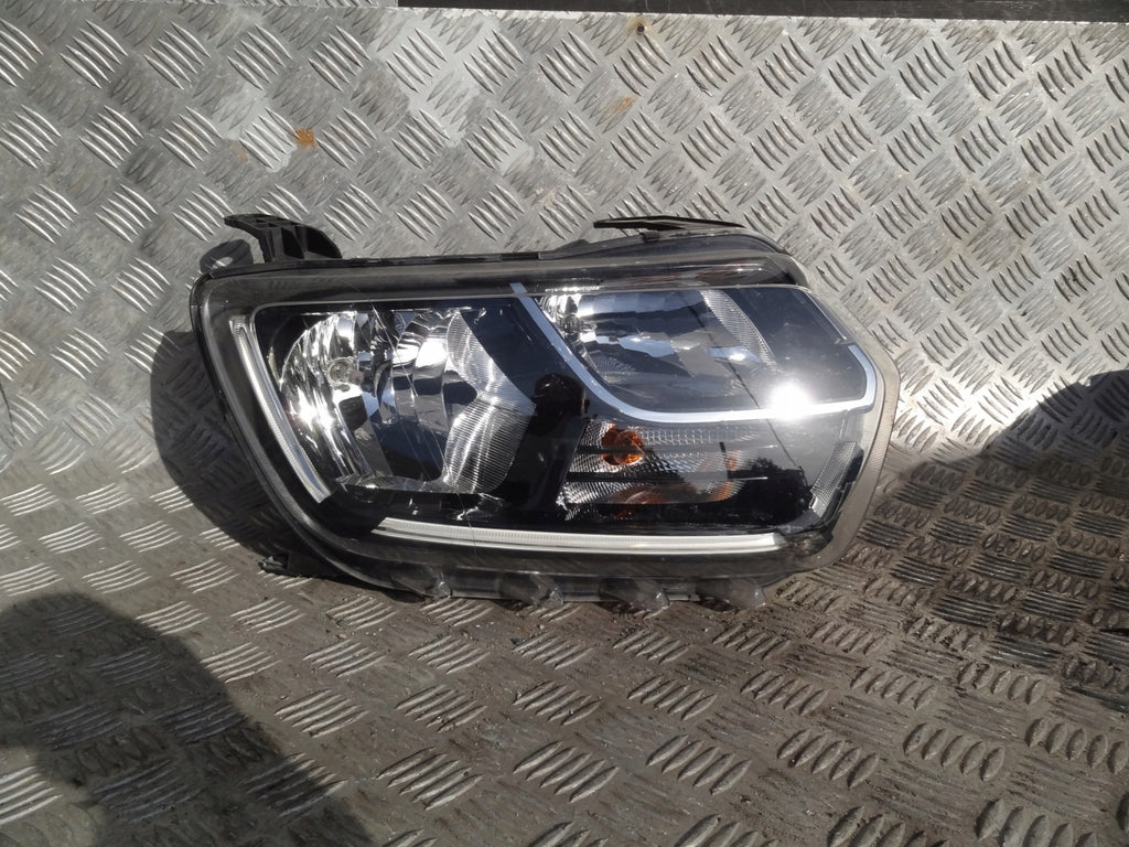 Frontscheinwerfer Dacia Duster 260101133R Rechts Scheinwerfer Headlight SCH2273993508ss