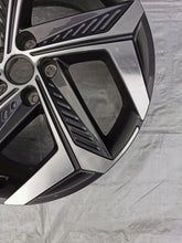Load image into Gallery viewer, 1x Alufelge 19 Zoll 7.5&quot; 5x114.3 51ET 52910-N7300 Hyundai Tucson Rim Wheel