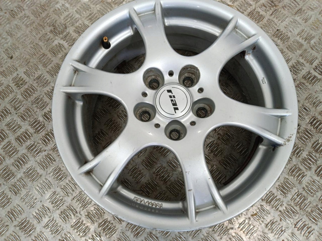 1x Alufelge 16 Zoll 6.5" 5x114.3 KBA46221 Hyundai Rim Wheel