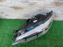 Laden Sie das Bild in den Galerie-Viewer, Frontscheinwerfer BMW 2 F22 F23 7304463 Xenon Links Scheinwerfer Headlight