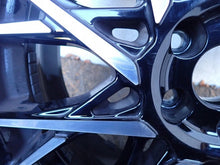 Load image into Gallery viewer, 1x Alufelge 18 Zoll 7.5" 5x100 51ET 124R-002123 Seat Arona Rim Wheel FEL7849131631ng