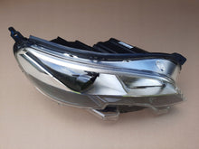 Load image into Gallery viewer, Frontscheinwerfer Peugeot Expert 9808235780 Xenon Rechts Scheinwerfer Headlight