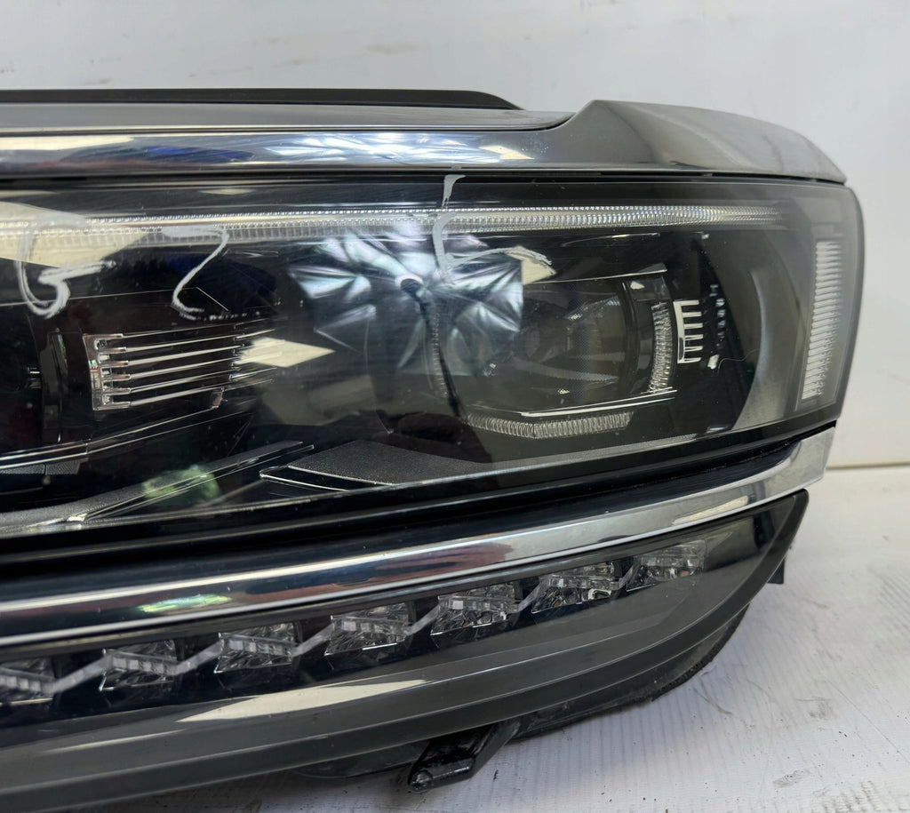 Frontscheinwerfer VW Tiguan 5NB941081A Ein Stück (Rechts oder Links) Headlight