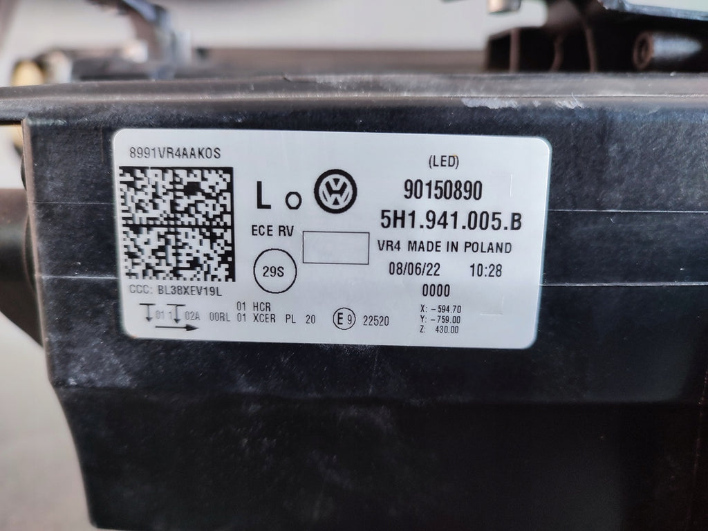 Frontscheinwerfer VW Golf VIII 5H1941005B 90150890 Full LED Links Headlight SCH9815255560ak