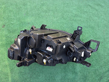 Laden Sie das Bild in den Galerie-Viewer, Frontscheinwerfer VW 11B941006A Full LED Rechts Scheinwerfer Headlight SCH2215449239sz