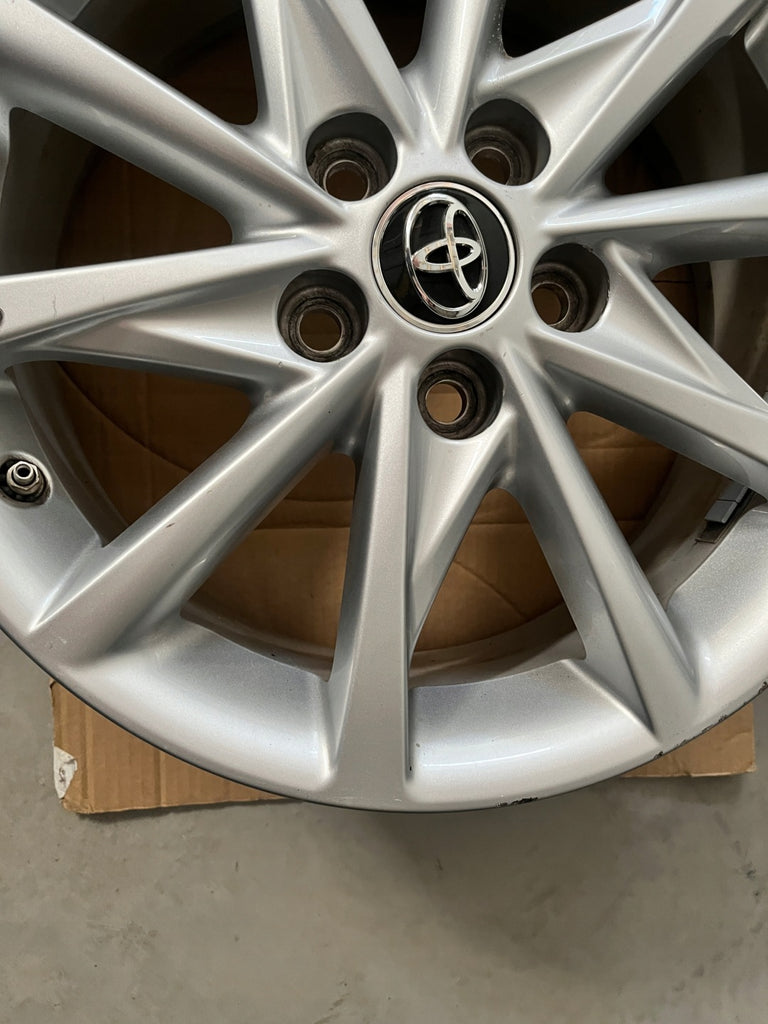 1x Alufelge 17 Zoll 7.0" 5x114.3 45ET 42611-47330 Toyota Corolla Rim Wheel FEL5386479560bv