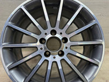 Laden Sie das Bild in den Galerie-Viewer, 1x Alufelge 18 Zoll 7.5" 5x112 52ET A1764010200- Mercedes-Benz W176 Rim Wheel FEL9079869459cu