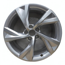 Load image into Gallery viewer, 1x Alufelge 18 Zoll 8.0&quot; 5x112 40ET Glanz Silber 8W0601025 Audi A4 Rim Wheel