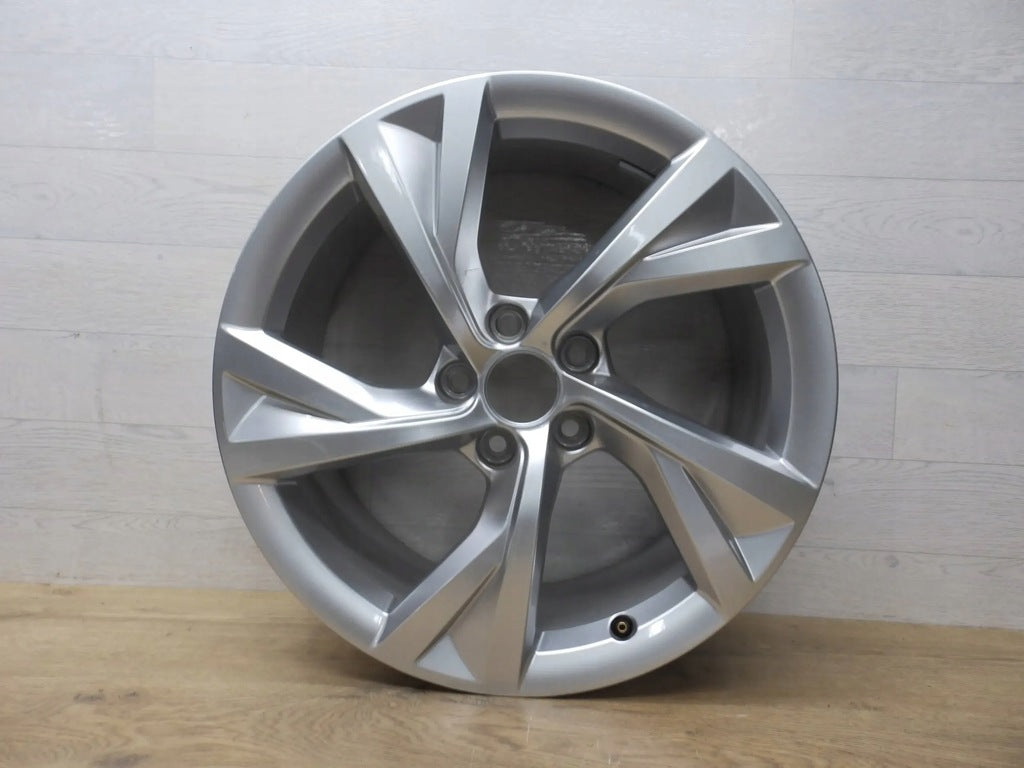 1x Alufelge 18 Zoll 8.0" 5x112 40ET Glanz Silber 8W0601025 Audi A4 Rim Wheel FEL1679752717ts