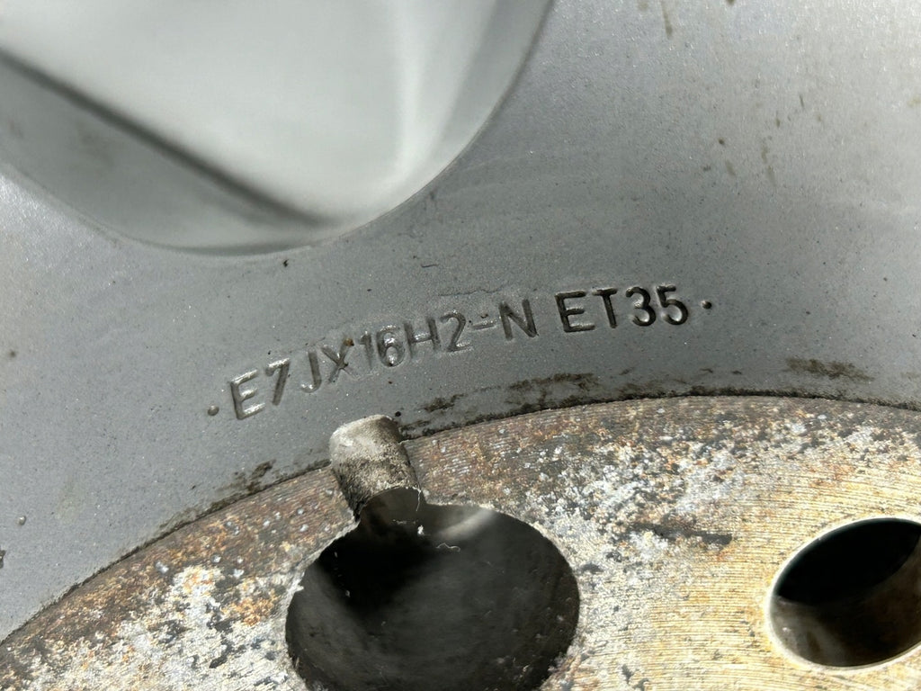 1x Alufelge 16 Zoll 7.0" 5x112 35ET 8W0601025EF 8W0601000 Audi A4 B9 Rim Wheel