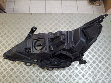 Laden Sie das Bild in den Galerie-Viewer, Frontscheinwerfer Opel Astra B16 39055746 2017 Rechts Scheinwerfer Headlight SCH3394015506xf