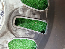 Laden Sie das Bild in den Galerie-Viewer, 1x Alufelge 17 Zoll 7.5" 5x120 40ET Glanz Silber 6761929 BMW X5 E53 Rim Wheel FEL6557211645ne