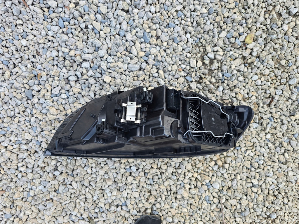 Frontscheinwerfer Volvo S40 V50 32206142 Rechts Scheinwerfer Headlight SCH6935781435ju