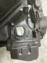 Load image into Gallery viewer, Frontscheinwerfer Toyota Yaris Full LED Links Scheinwerfer Headlight SCH5130219499qg
