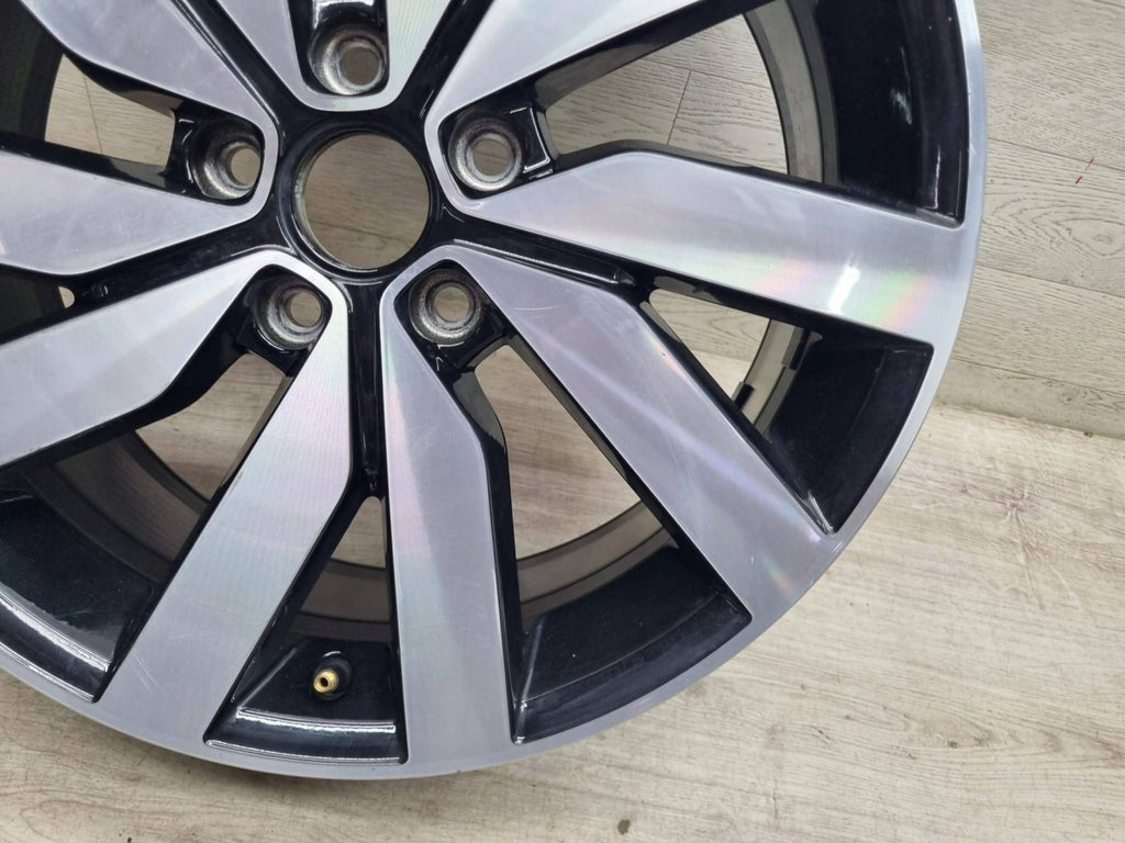 1x Alufelge 18 Zoll 5x112 5TA601025F VW Touran Rim Wheel FEL7754990511ht