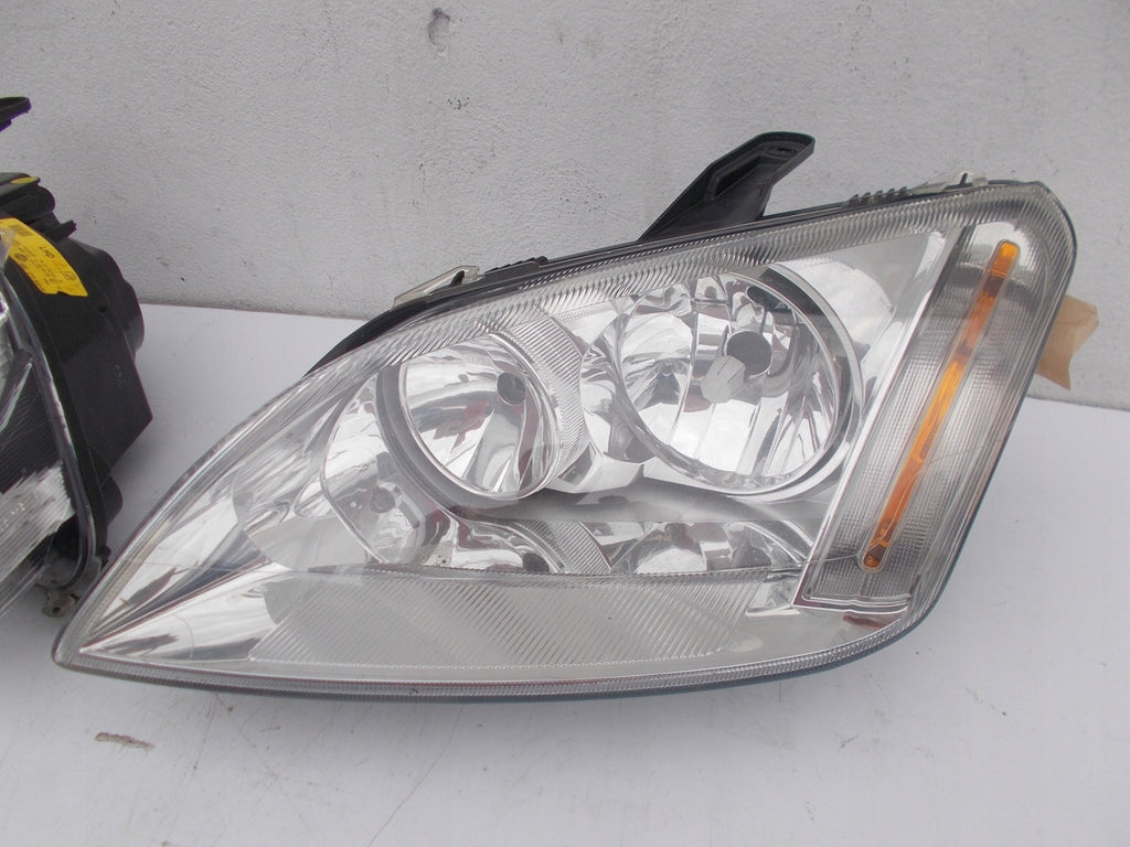 Frontscheinwerfer Ford Cmax C-Max Focus 3M51-13005-AH Ein Satz Headlight SCH5377339267im