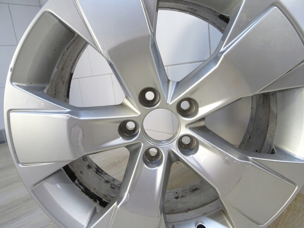 1x Alufelge 18 Zoll 7.5" 5x108 50,5ET Glanz Silber 31471553 Volvo Xc40 Rim Wheel