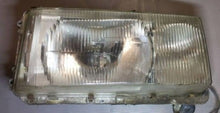 Laden Sie das Bild in den Galerie-Viewer, Frontscheinwerfer Mercedes-Benz W116 1305543050 Links Scheinwerfer Headlight