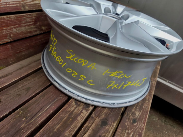 1x Alufelge 17 Zoll 7.0" 5x112 45ET Glanz Silber 57A601025C Skoda Karoq FEL7402745295vz