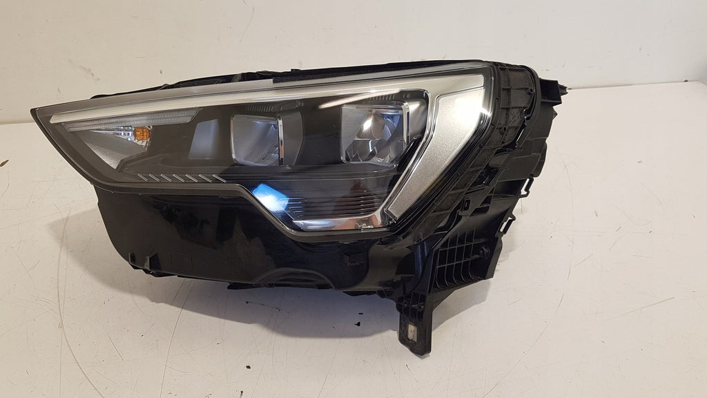 Frontscheinwerfer Audi Q3 83A941011 LED Links Scheinwerfer Headlight