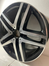 Load image into Gallery viewer, 1x Alufelge 19 Zoll 8.0" 5x112 52ET A4474011500 Mercedes-Benz Viano W639 Vito FEL1456941237nv