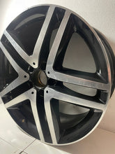 Load image into Gallery viewer, 1x Alufelge 19 Zoll 8.0" 5x112 52ET A4474011500 Mercedes-Benz Viano W639 Vito FEL1456941237nv