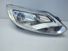 Laden Sie das Bild in den Galerie-Viewer, Frontscheinwerfer Ford Focus BM51-13W029-NB LED Rechts Scheinwerfer Headlight