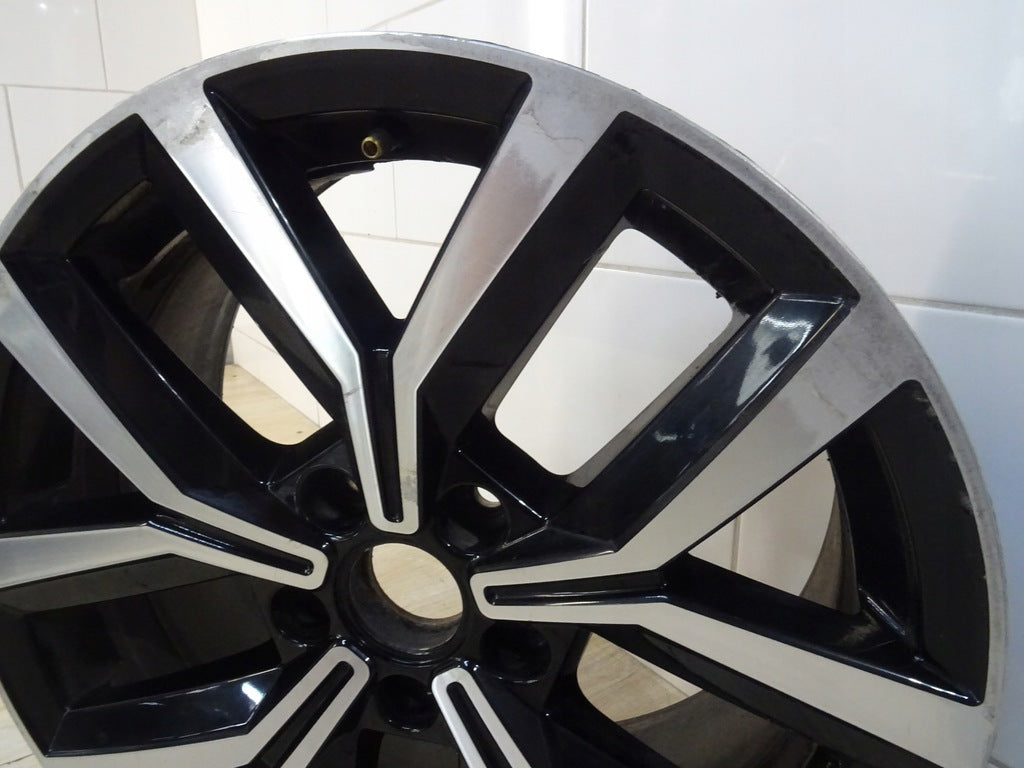 1x Alufelge 17 Zoll 7.0" 5x112 42ET Glanz Silber 3G0601025F VW Passat B8 FEL6919421657mb