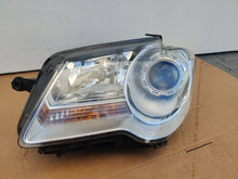 Laden Sie das Bild in den Galerie-Viewer, Frontscheinwerfer VW Touran 1T1941005B Halogen Links Scheinwerfer Headlight