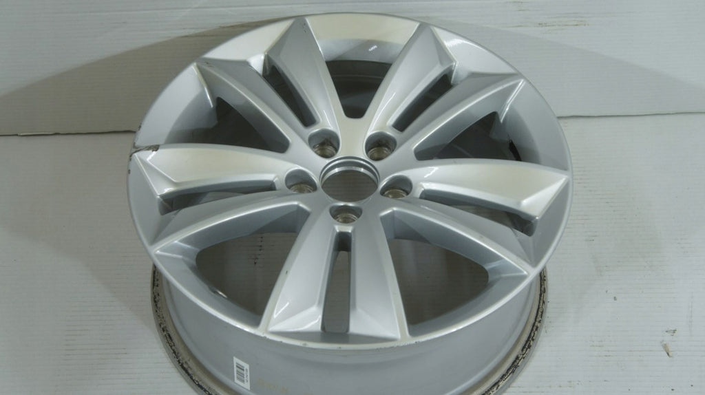 1x Alufelge 17 Zoll 7.0" 5x108 40,5ET Glanz Silber 31471309 Volvo V60 Rim Wheel