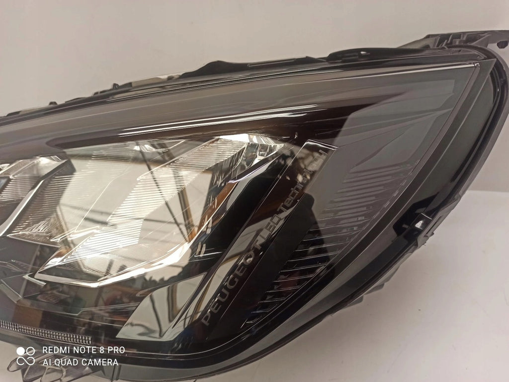 Frontscheinwerfer Peugeot 2008 208 II 90200109 LED Links Scheinwerfer Headlight