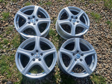 Laden Sie das Bild in den Galerie-Viewer, 4x Alufelge 17 Zoll 7.0" 5x112 44ET Glanz Silber 56R7805 Mercedes-Benz W206 FEL2657050162wl