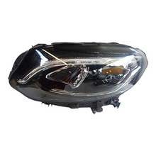 Laden Sie das Bild in den Galerie-Viewer, Frontscheinwerfer Mercedes-Benz W246 A2469065301 LED Links Headlight