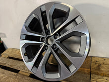 Laden Sie das Bild in den Galerie-Viewer, 1x Alufelge 18 Zoll 8.0" 5x112 8Y0601025CE Audi A3 Rim Wheel FEL2490662999oc