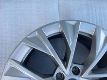 Laden Sie das Bild in den Galerie-Viewer, 1x Alufelge 18 Zoll 3P0601025G Skoda Superb I Rim Wheel FEL1338741259bc
