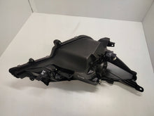 Laden Sie das Bild in den Galerie-Viewer, Frontscheinwerfer Mitsubishi Space Star 8301D445 Links Scheinwerfer Headlight