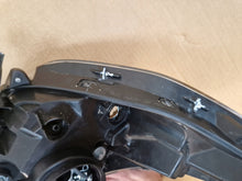 Laden Sie das Bild in den Galerie-Viewer, Frontscheinwerfer Honda Crv Cr V IV Xenon Links Scheinwerfer Headlight