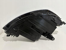 Laden Sie das Bild in den Galerie-Viewer, Frontscheinwerfer VW Passat 3J1941005 LED Links Scheinwerfer Headlight SCH8996676704it