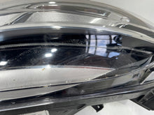 Laden Sie das Bild in den Galerie-Viewer, Frontscheinwerfer Renault Captur I 260609454R LED Links Scheinwerfer Headlight SCH9735815871fh