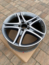 Load image into Gallery viewer, 1x Alufelge 18 Zoll 8.0&quot; 5x112 41ET A2224011900 Mercedes-Benz W222 Rim Wheel