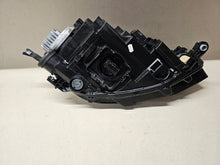 Laden Sie das Bild in den Galerie-Viewer, Frontscheinwerfer VW T-Cross T Cross 2GM941035B LED Links Scheinwerfer Headlight