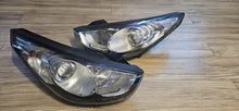 Laden Sie das Bild in den Galerie-Viewer, Frontscheinwerfer Hyundai Ix35 Ein Satz Scheinwerfer Headlight SCH4454296377pm