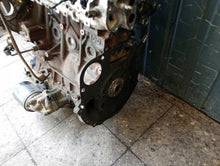 Laden Sie das Bild in den Galerie-Viewer, Motor Toyota Avensis T250 2.0 140TKm 2003 Diesel Engine Unkomplett MOT8730503133ez