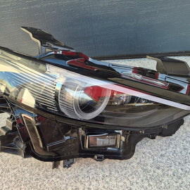 Frontscheinwerfer Mazda 3 Bp Rechts Scheinwerfer Headlight SCH2945918273za