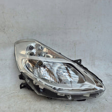 Laden Sie das Bild in den Galerie-Viewer, Frontscheinwerfer Renault Clio III 8200892495 Rechts Scheinwerfer Headlight SCH8718289059od