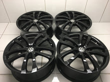 Laden Sie das Bild in den Galerie-Viewer, 4x Alufelge 18 Zoll 7.5&quot; 5x112 51ET 5G060102CP Seat Golf Rim Wheel
