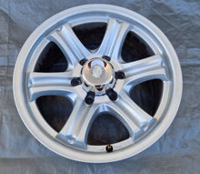 Load image into Gallery viewer, 1x Alufelge 17 Zoll 7.0" 6x139.7 38ET Silber Mitsubishi L200 Rim Wheel FEL5701530228rv