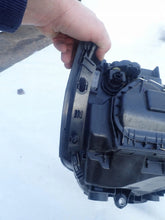 Load image into Gallery viewer, Frontscheinwerfer VW Transporter 1737245504 Links Scheinwerfer Headlight